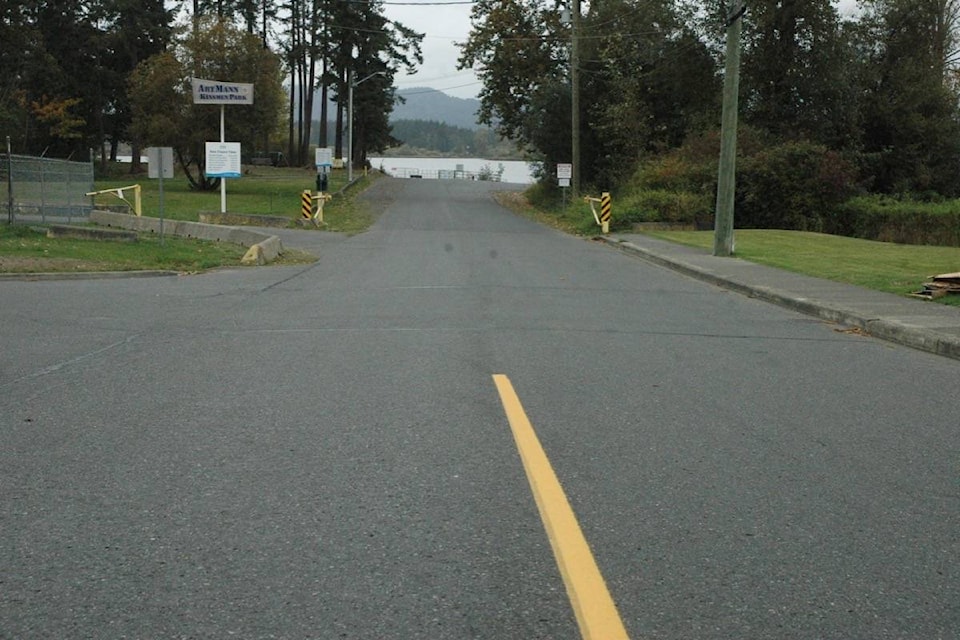 22959490_web1_201015-CCI-North-Cowichan-speed-bumps-picture_1