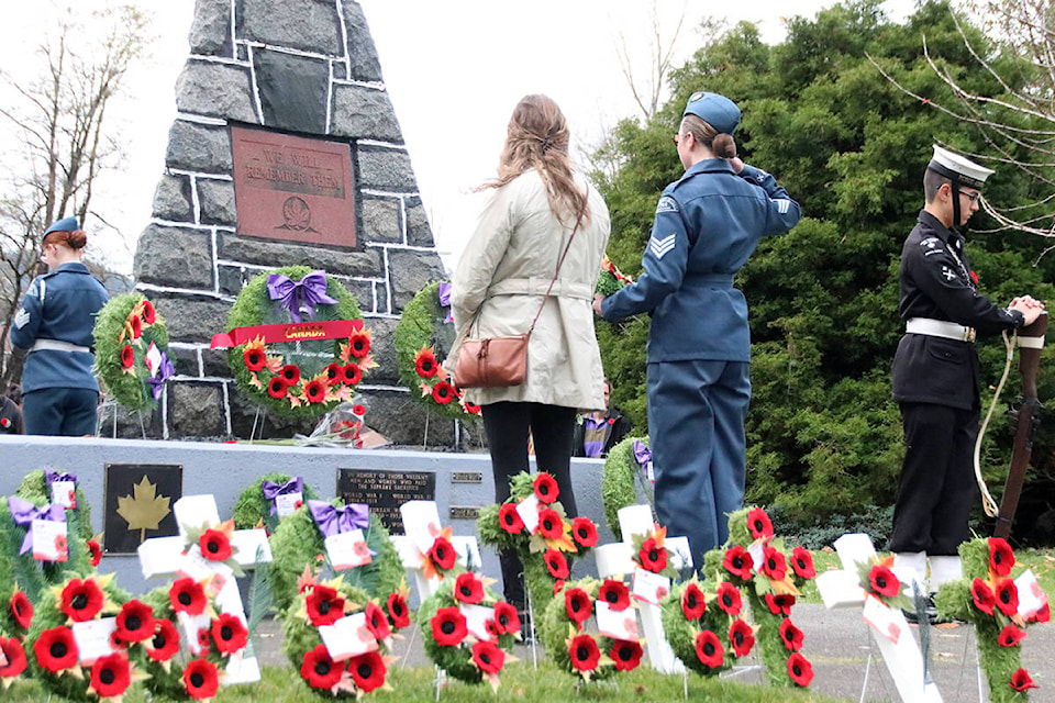 23174079_web1_air-cadets-wreath