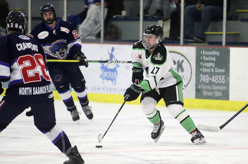 Lake Cowichan Appollos add familiar faces, experience to roster