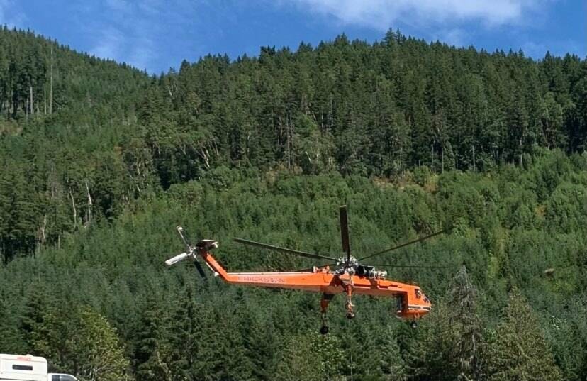 30252127_web1_220908-LCO-helicopter-work-hill60-chopper_1