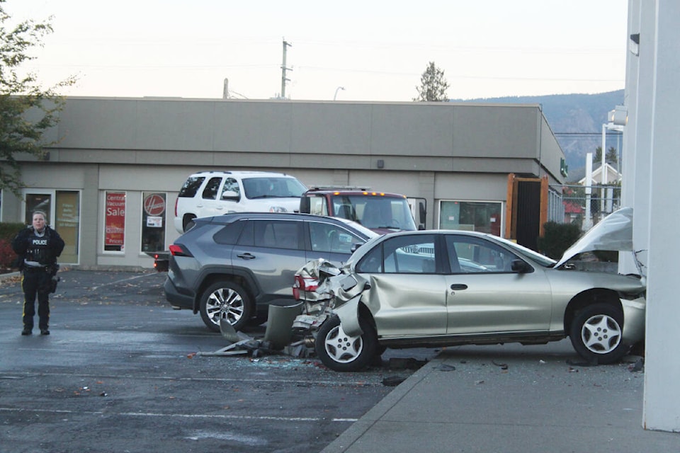 30968732_web1_221110-CCI-Multi-car-collision-crash_2