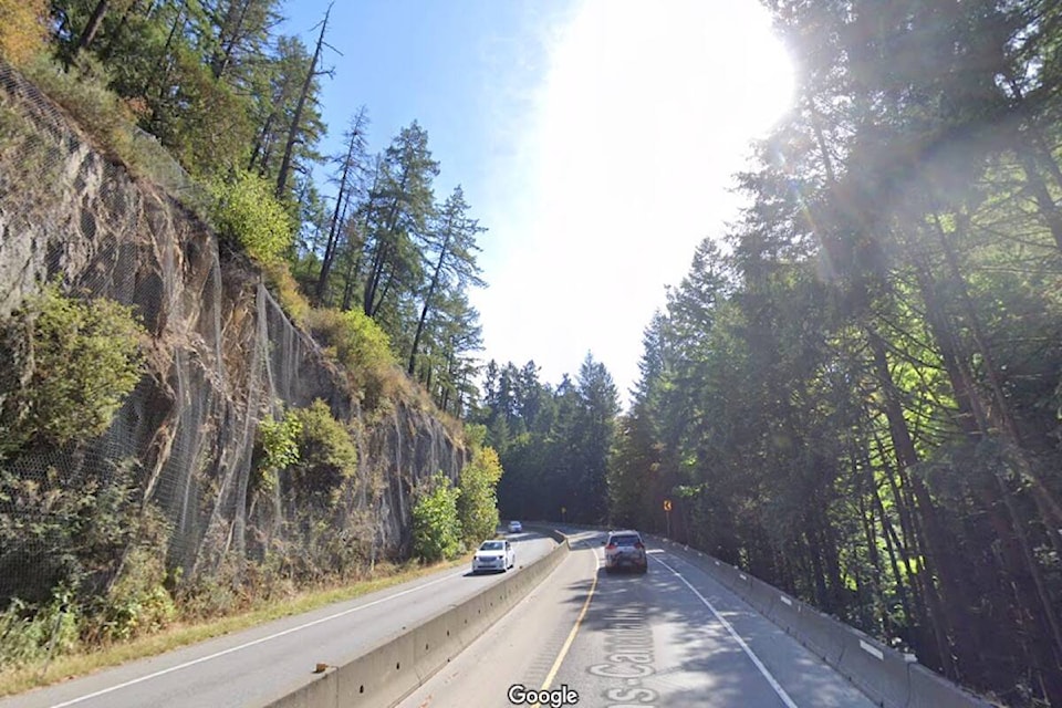 31024157_web1_221115-gng-overnight-malahat-closures--_1