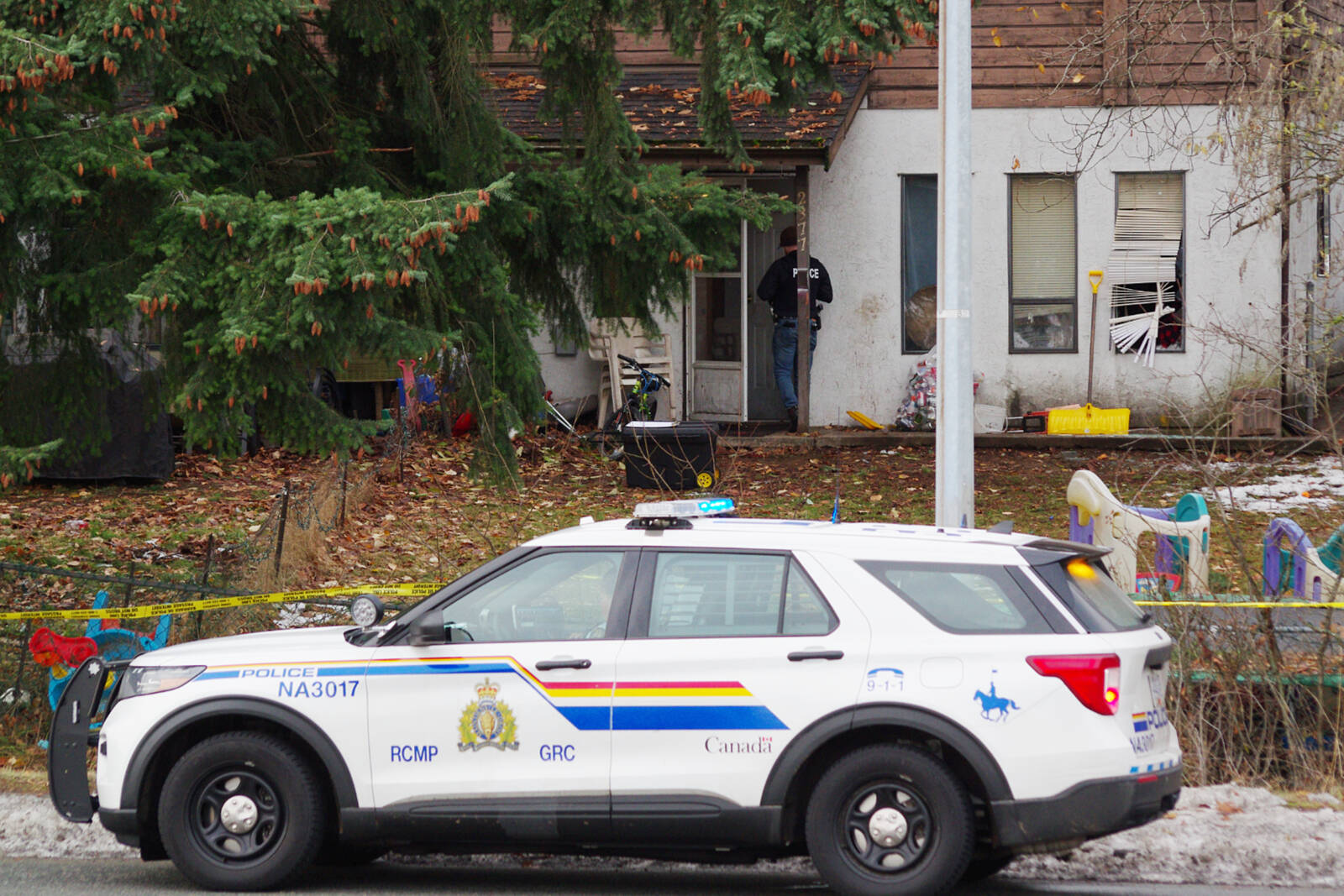 31262117_web1_221214-NBU-Bowen-Road-Shooting-1_1