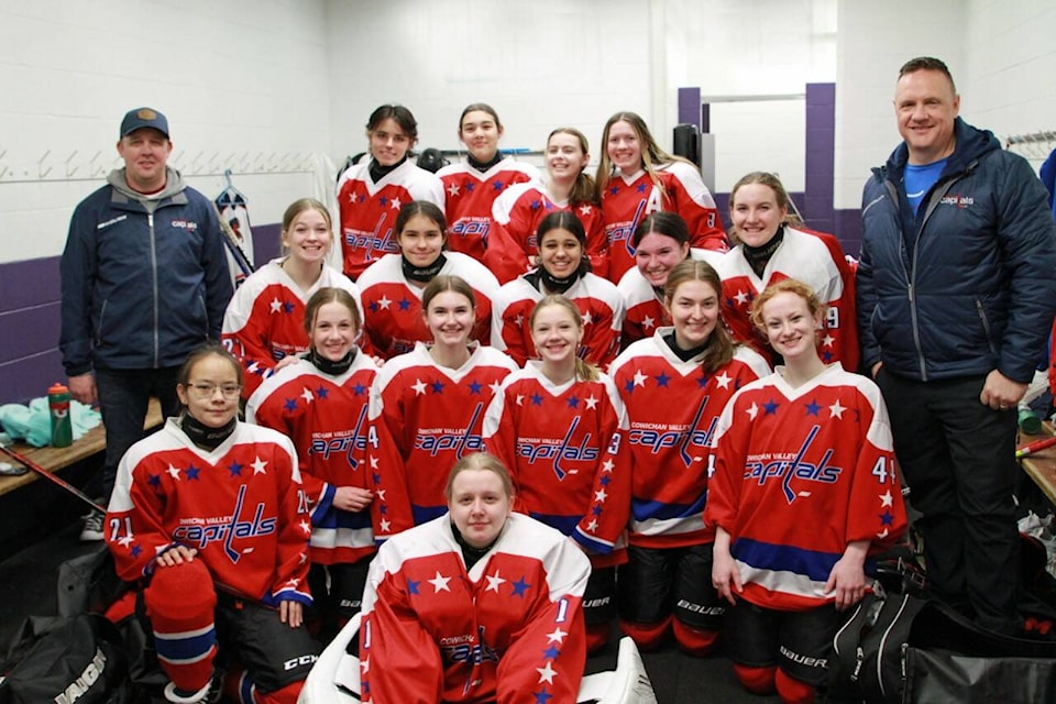 31791617_web1_230209-CCI-U18-girls-hockey-female_1