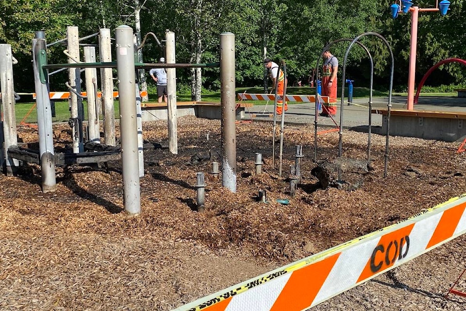 32937664_web1_230601-CCI-centennial-playground-arson_2