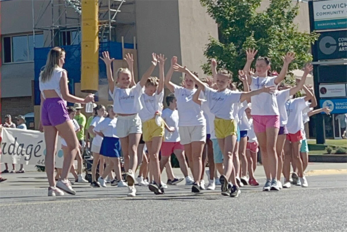 Duncan parade a hit for children of all ages Lake Cowichan Gazette