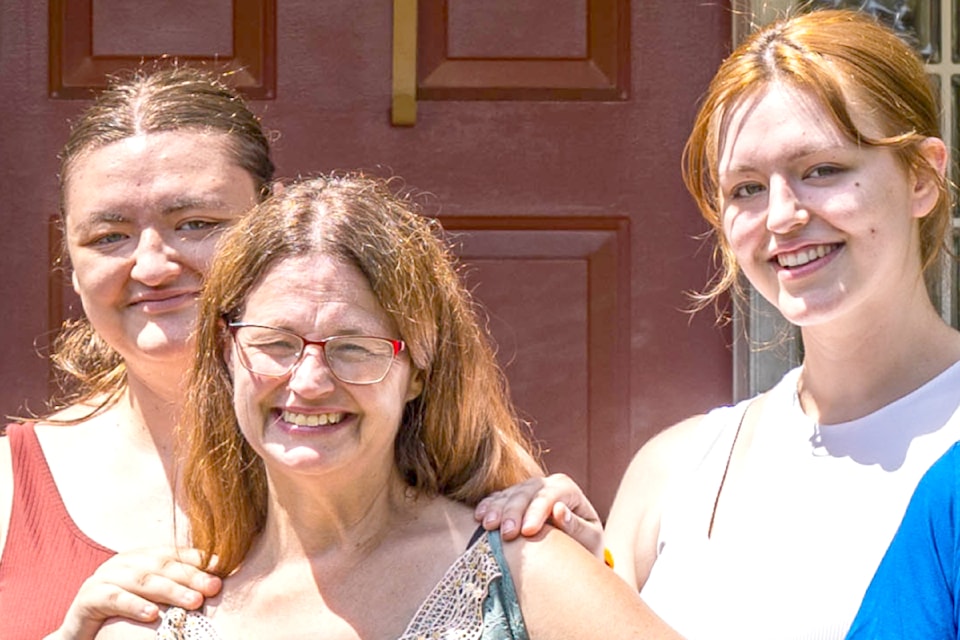 Tanya Trottier, and her daughters Amelia and Elizabeth, were chosen from a pool of hundreds of nominees as the 2024 contest winners of new windows from Centra Windows and Centra Cares of 91ԭ. 
