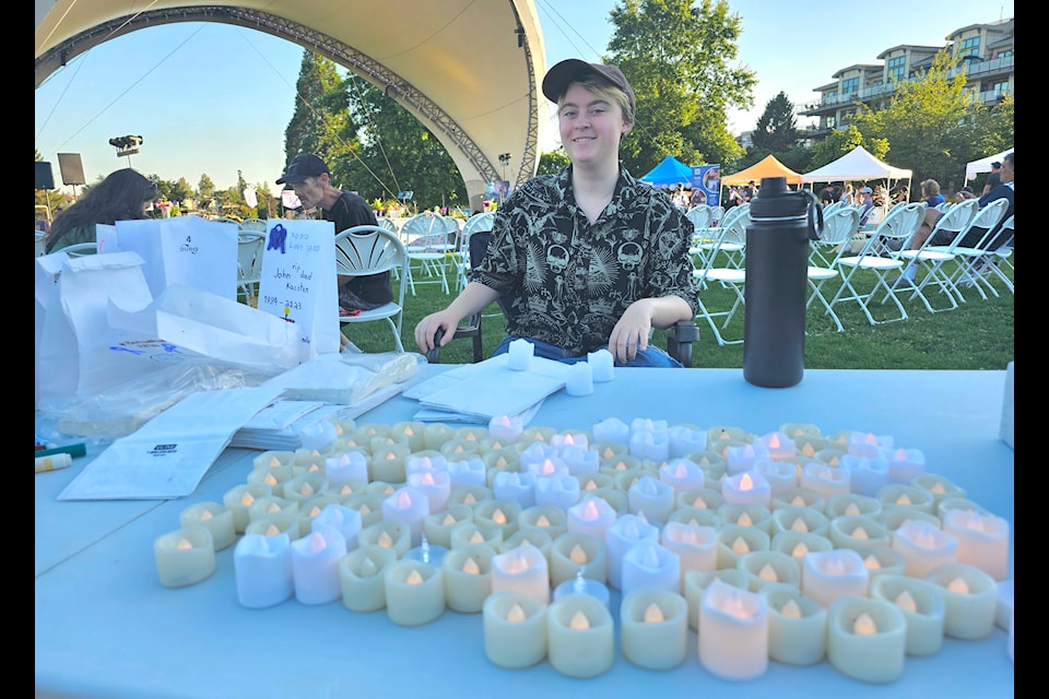 Hundreds gathered in 91ԭ City's Douglas Park Saturday night for a candlelight vigil to honour the memory of the many who died from drug overdoses, after it was declared a crisis.
