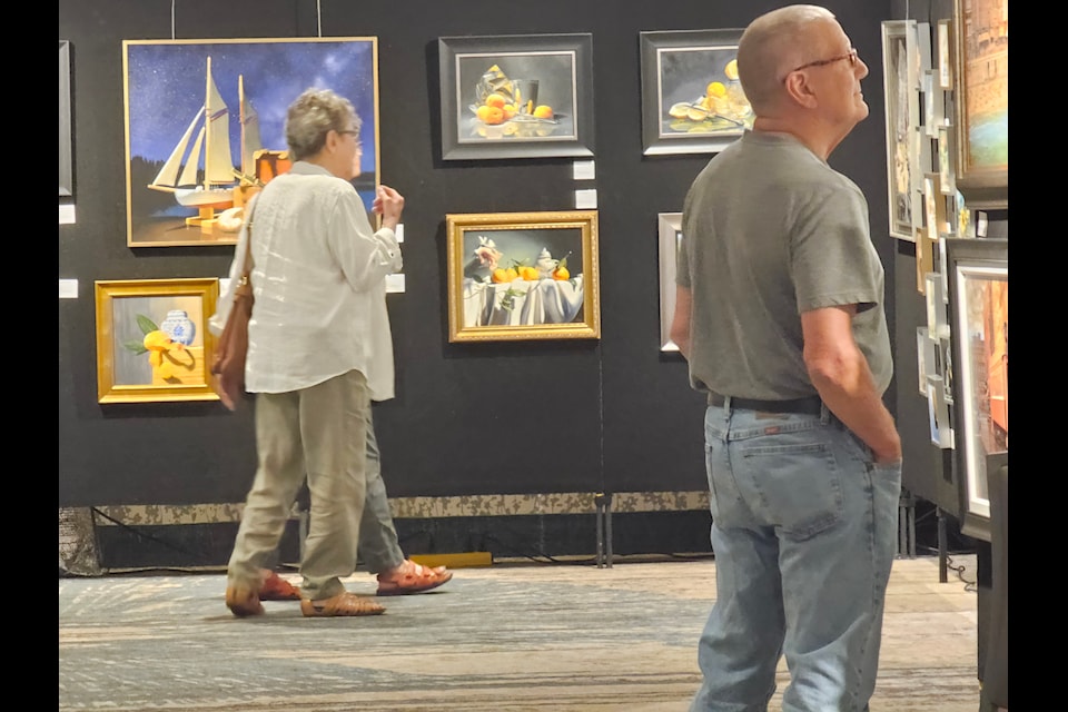 25 artists took part in the West Fine Art Show in 91ԭ which wrapped up Saturday at the Cascades Convention Centre 