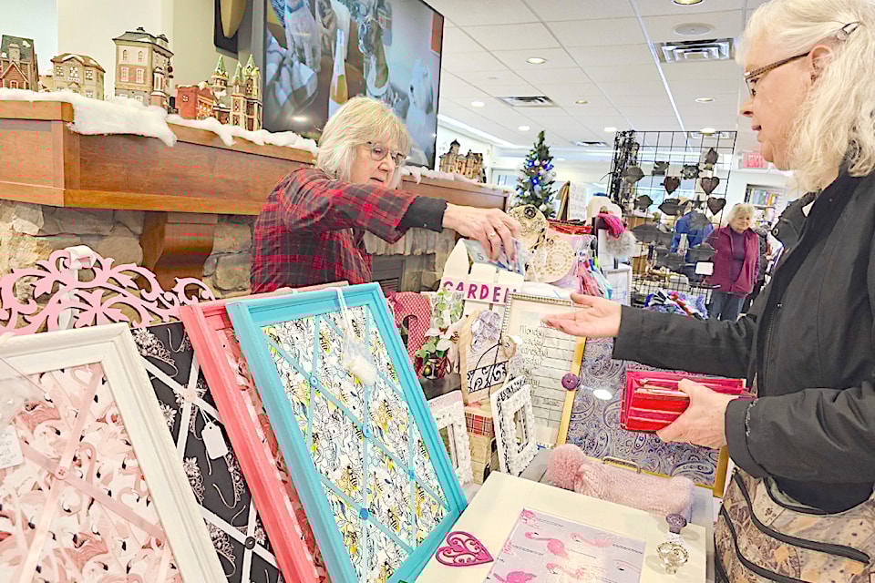 A November market was hosted by 91ԭ Senior Resources Society, which has revealed plans to offer neighbourhood-based programs in three 91ԭ communities, Aldergrove, Fort 91ԭ and Walnut Grove.
