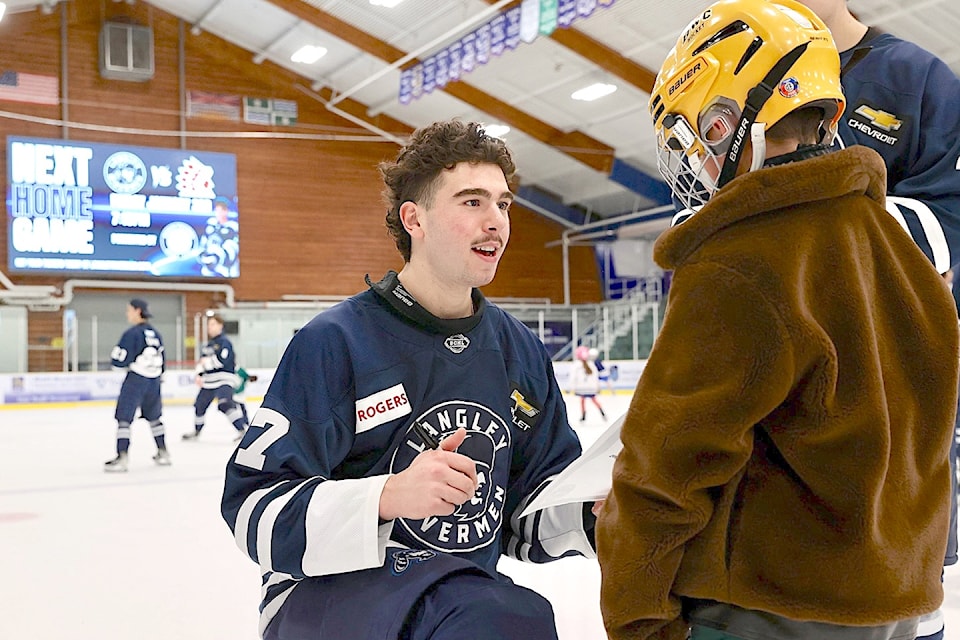 Young fans had some close encounters with 91ԭ players during a post-game skate at their last home game of the year on Dec. 28.
