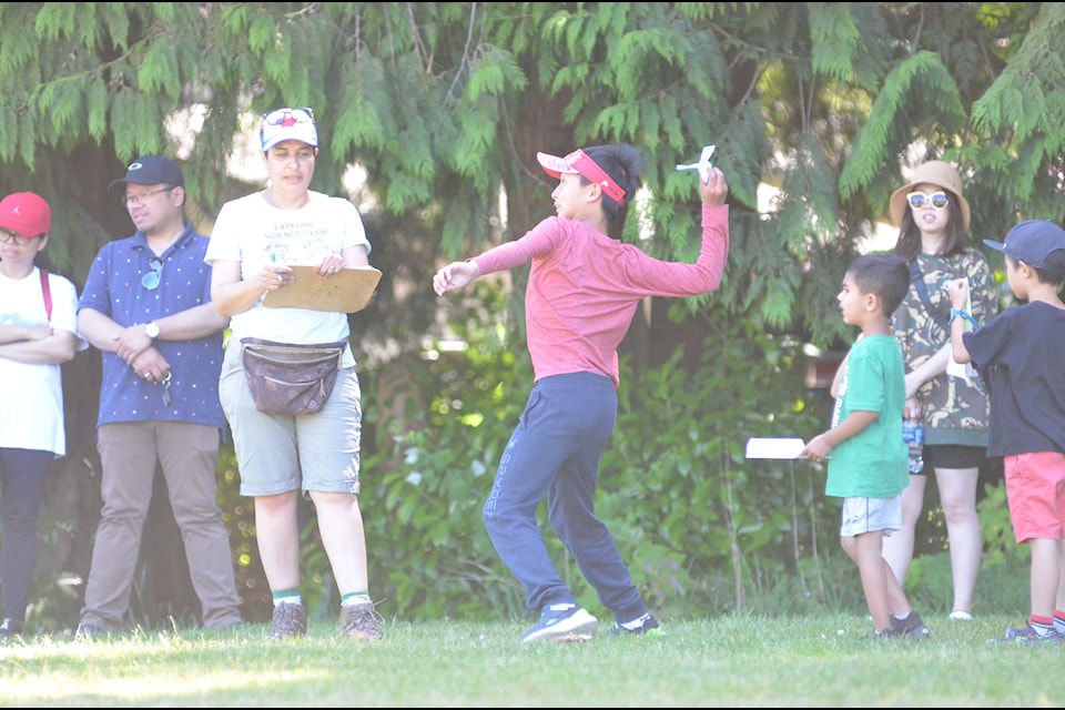 91ԭ's Explore Science Club held its 4th Paper Airplane Competition in Buckley Park on Saturday 

