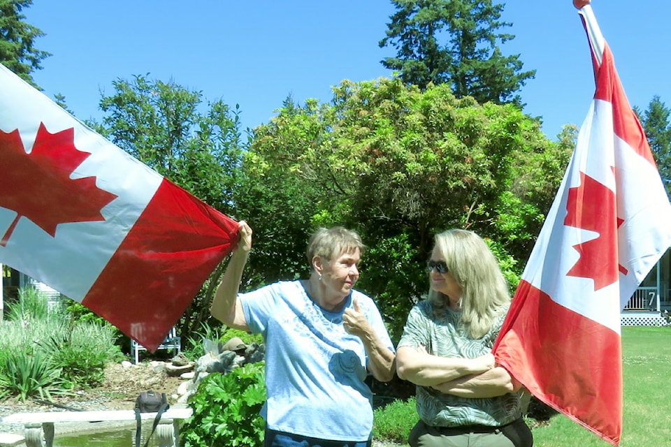 Pat McIntosh and Della Clifford are two Fernridge neighbours who have a bit of a flag war going on in their neighbourhood.
