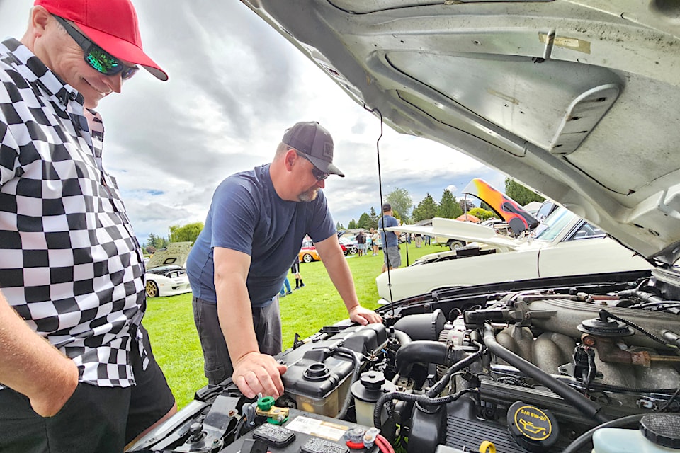 More than 300 vehicles took part in the sixth Stay Gold car show fundraiser at H.D. Stafford school in 91ԭ City, the biggest yet.