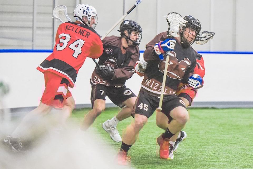 Grizzlies defeated the Black Fish 14-10 to open the Arena Lacrosse League West Division season at 91ԭ Events Centre on Wednesday, Nov. 6.