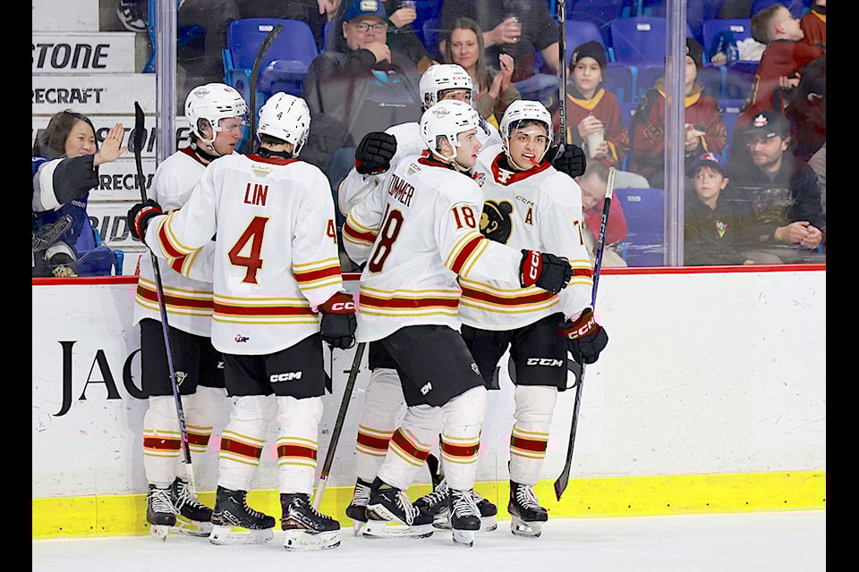 Giants bounced back on Sunday afternoon, Nov. 25, taking down the B.C. Division leading Prince George Cougars 4-3 at the 91ԭ Events Centre to end a six game winless streak.
