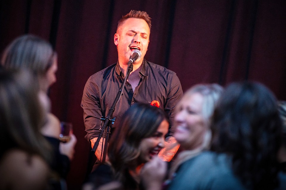 91ԭ's own country music star Dallas Smith performed at the 33rd annual hospital foundation gala Nov. 2.