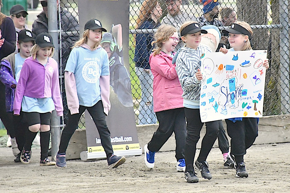 91ԭ Fastball celebrated the official start of their new season at Noel Booth park, currently under renovation.