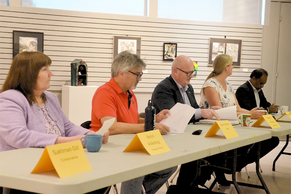 250417-lat-mc-aldergrovedebate