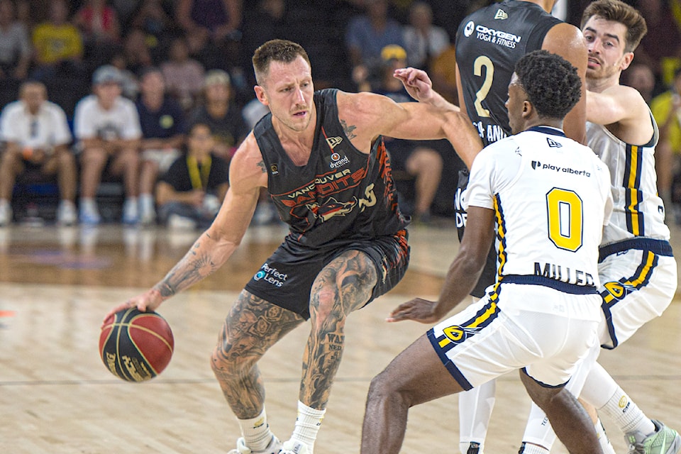 Vancouver Bandits smashed their franchise single-game scoring record in a 121-105 victory over the Edmonton Stingers on Friday at the Edmonton Expo Centre
