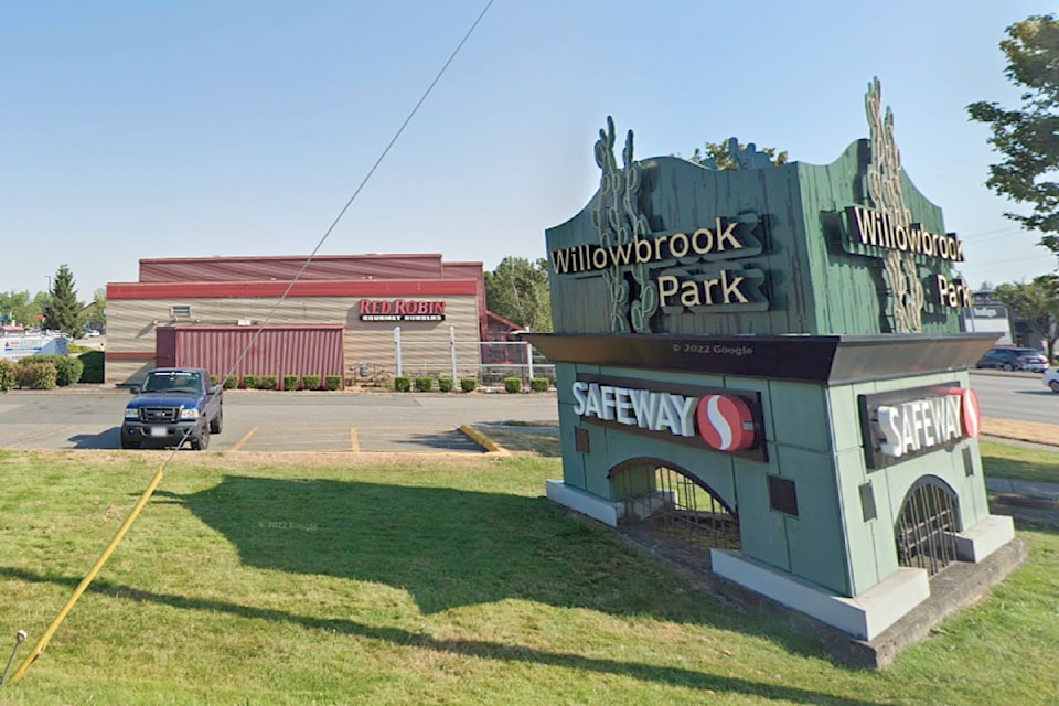 250207-lat-willowbrookparksale