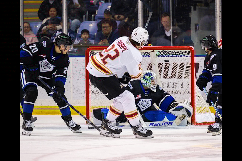 Giants got four in the third period to come back and win over the Royals on Tuesday
