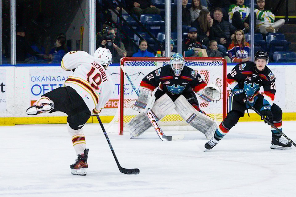 Vancouver Giants rebounded in a major way by scoring six in a 6-4 road win over the Kelowna Rockets on Saturday night