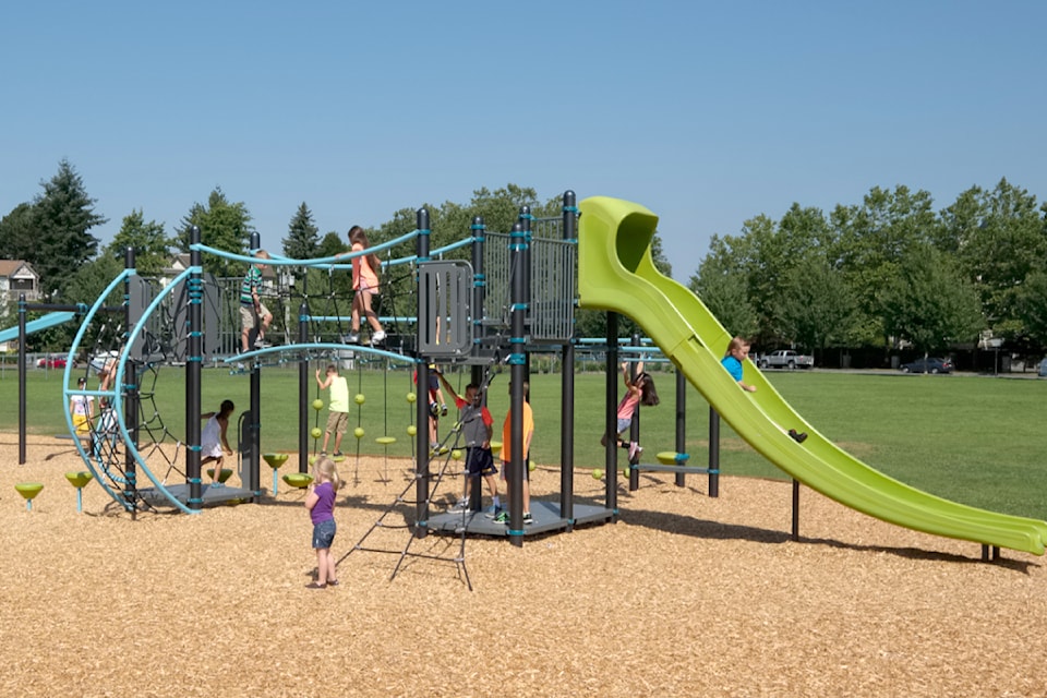 As the population in 91ԭ City continues to grow, more and more residents are discovering local outdoor amenities such as Linwood Park, located on Michaud Crescent.