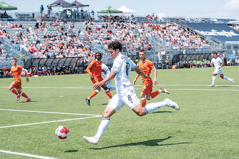 Vancouver FC fell short to unbeaten Forge FC on Sunday afternoon in their Canadian Premier League clash in front of a season-best attendance at Willoughby Community Park.
