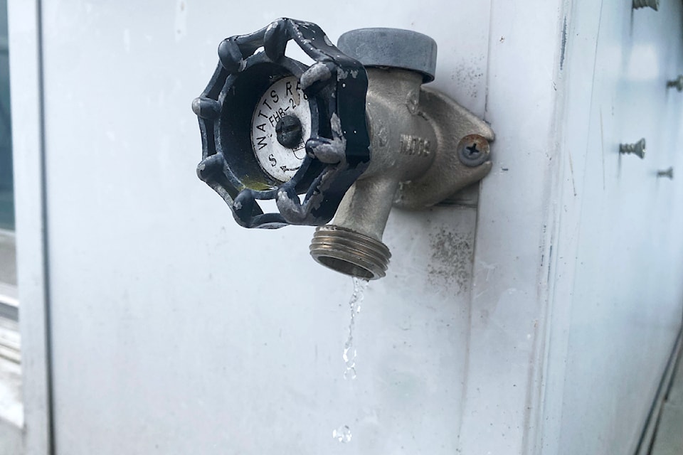 Water faucet