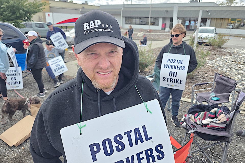 Langley letter carrier on strike