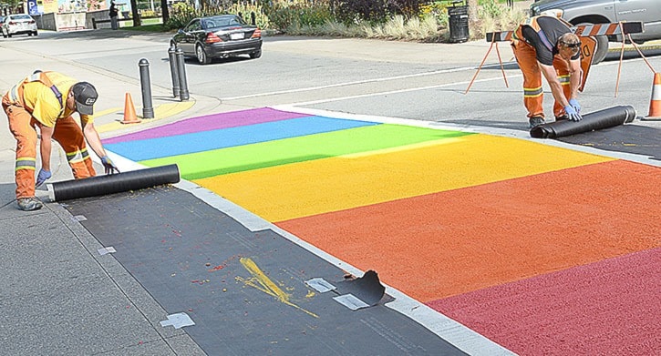 12381BCLN2007MR-pride-crosswalks