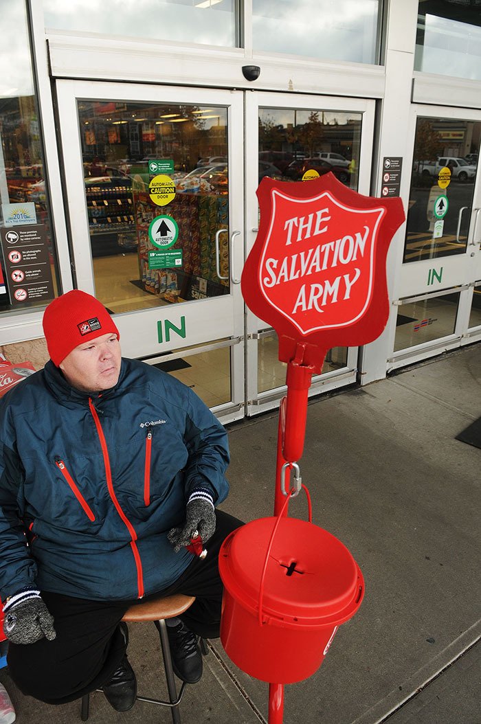 Salvation Army Christmas kettle campaign in need of volunteers - Langley  Advance Times