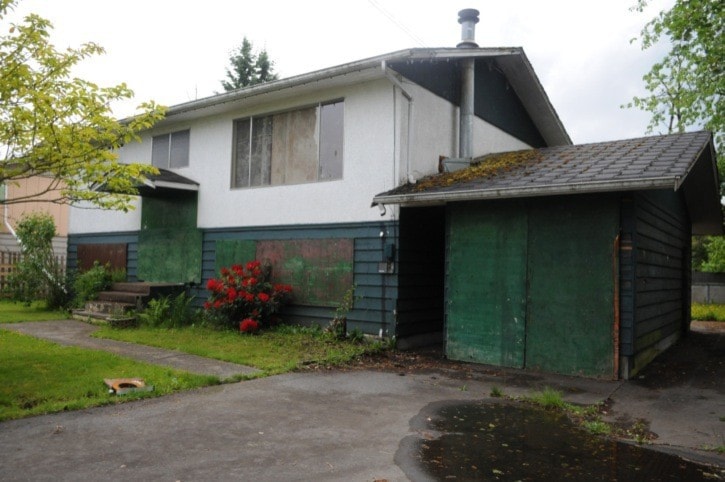 15113langleyderelictcityhouse2