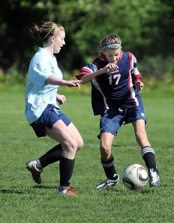 15848langleyDWPoppy-YaleSoccer-3-jvpwebversion