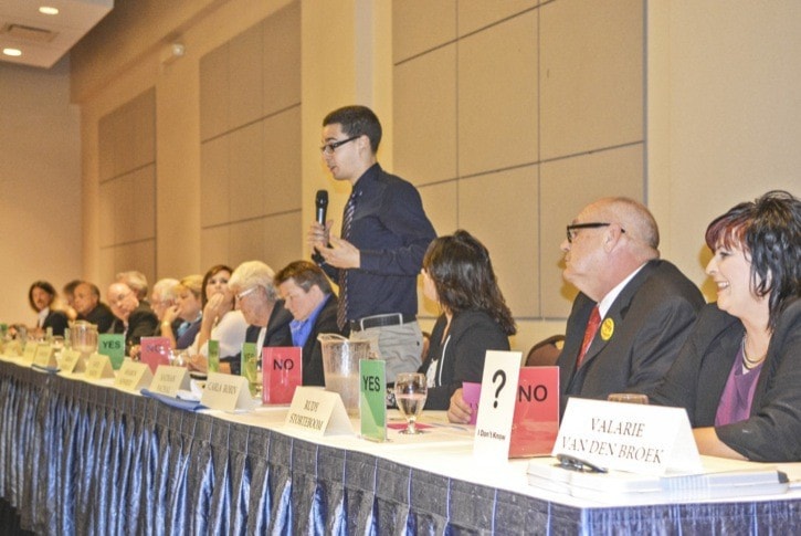 Oct 20 2014 Monique Tamminga
91ԭ City all-candidates debate, Oct 16.