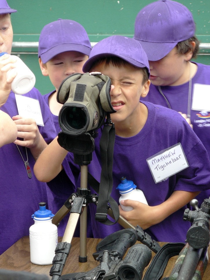 Dan FERGUSON 2011-07-08
Cadet Matthew Tigehelaar tries out a spotter's scope.