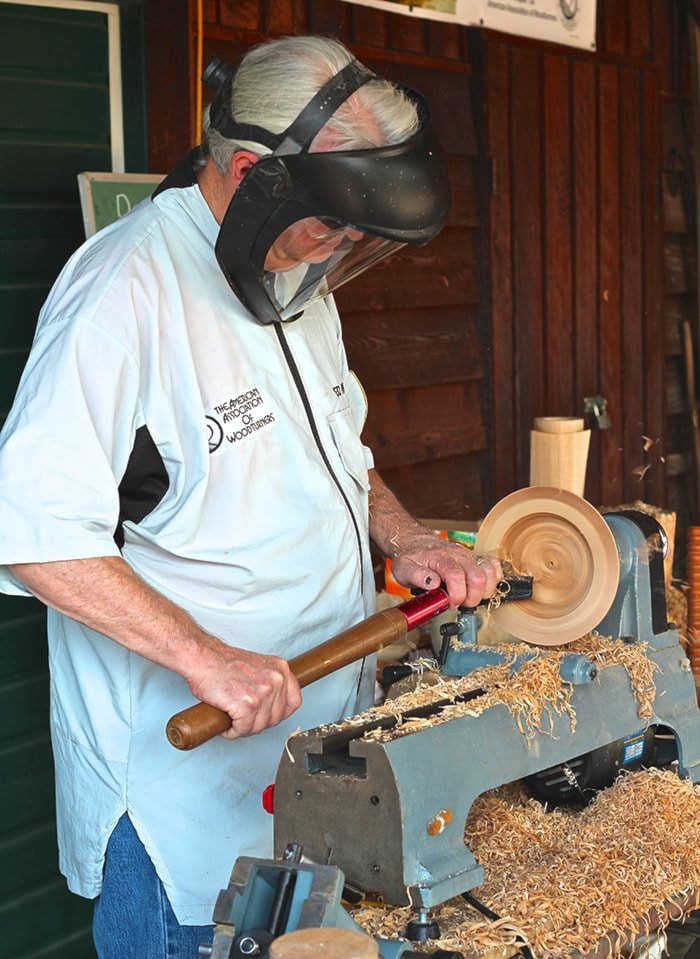 Bowl turning