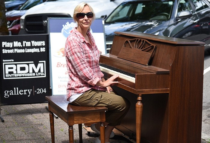 19938langley0602-StreetPianoWeb