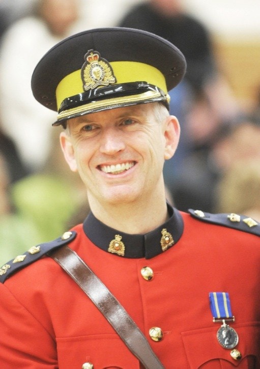 John Gordon 2010-04-24
91ԭ superintendent Derek Cooke