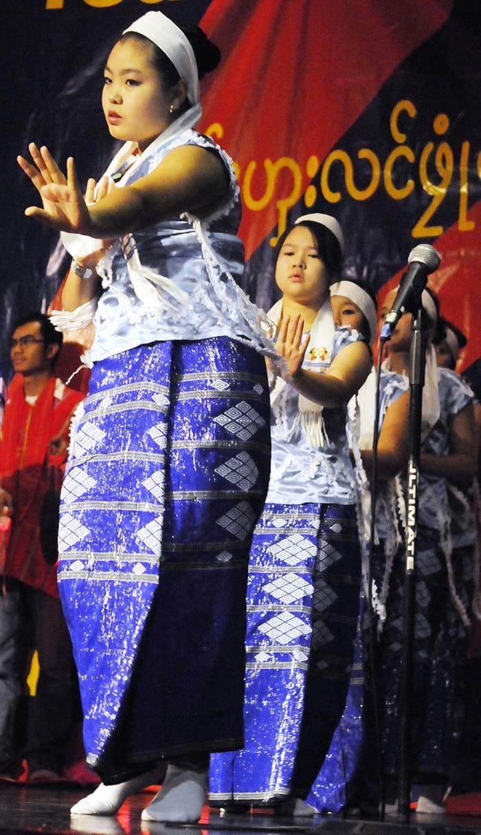 22702langleyKarendancers10