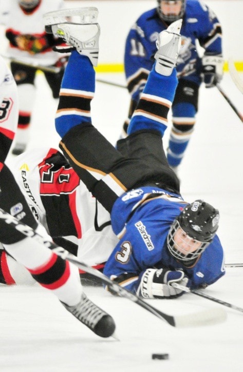 29358langleyHockeyWVHawksVert-BJ-Nov27webversion