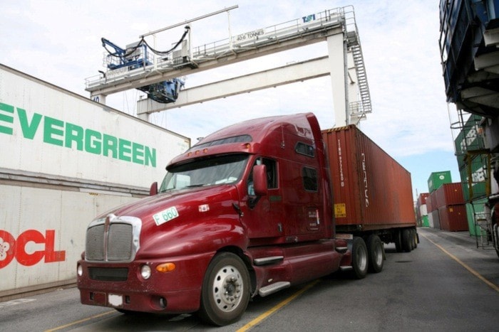 32919surreycontainertruckDeltaport_5-7web