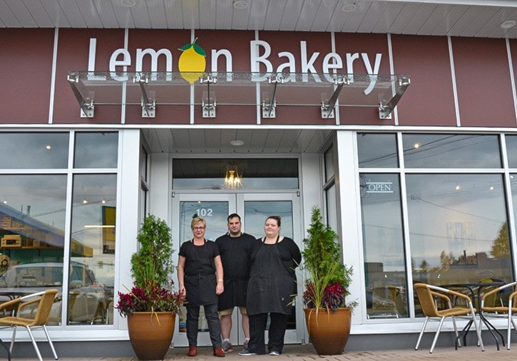 39405langleyLemonBakeryoutsideWeb