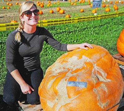51961langley1003-PumpkinWeighOff