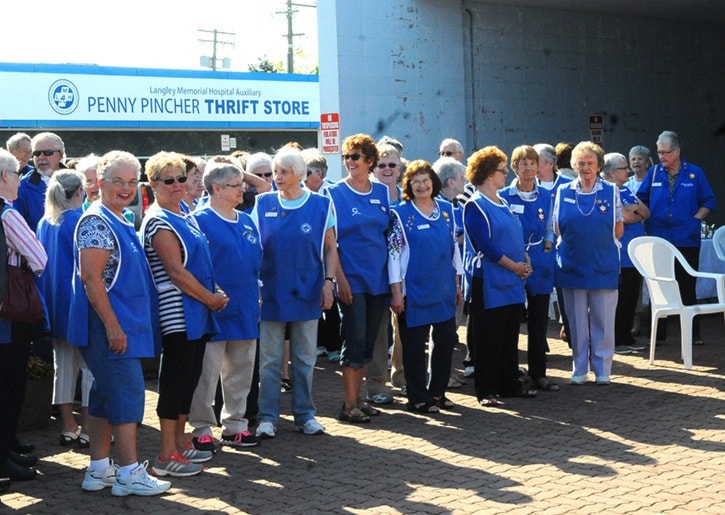 Gary AHUJA 2015-05-08
Penny Pincher Thrift Shop grand opening
