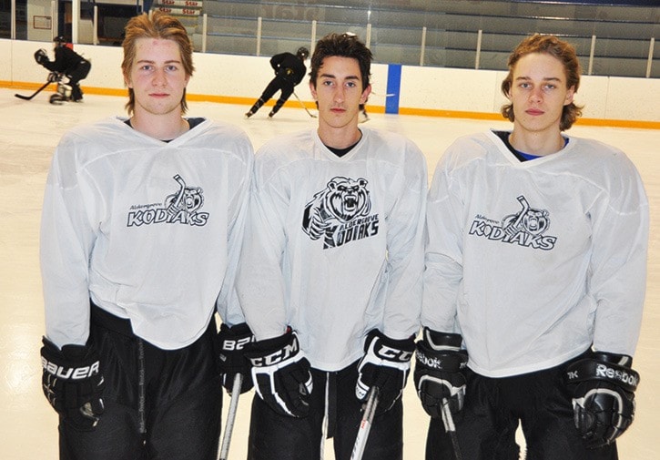 55678aldergroveKodiaksTopThree4833WEB