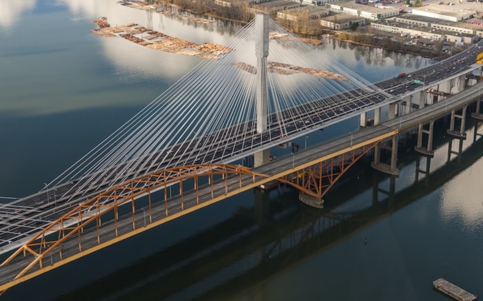 57286surreyPortMannBridge-new