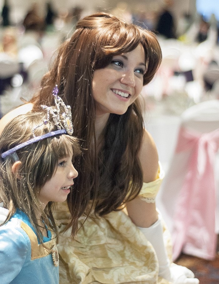 58645langley0719_Make-A-Wish-tea1_O-Dell