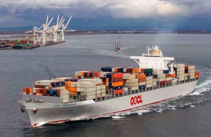 59051richmondShips_Container_OOCL_Deltaport-7web